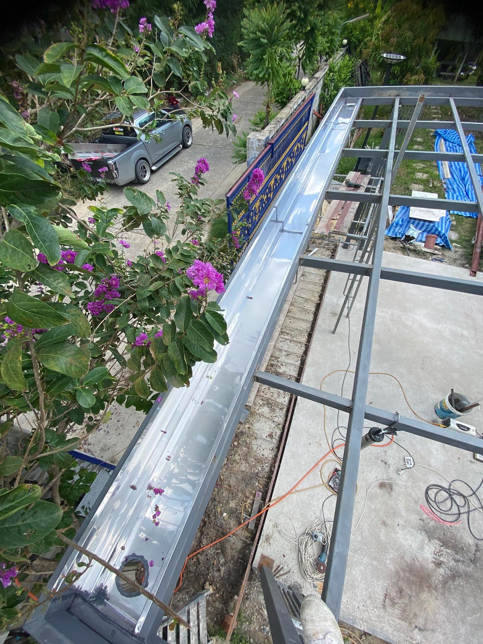 24 - https://เคเครางน้ําฝน.com | บริการรับติดตั้งรางน้ำฝนครบวงจร สแตนเลส ไวนิล SCG VG สำหรับบ้านและโรงงาน ออกแบบฟรีโดยช่างประสบการณ์กว่า 10 ปี เชื่อมอาร์กอนมาตรฐาน รับประกันงานติดตั้ง 2 ปี ให้บริการทั่วกรุงเทพ ปทุมธานี และจังหวัดใกล้เคียง