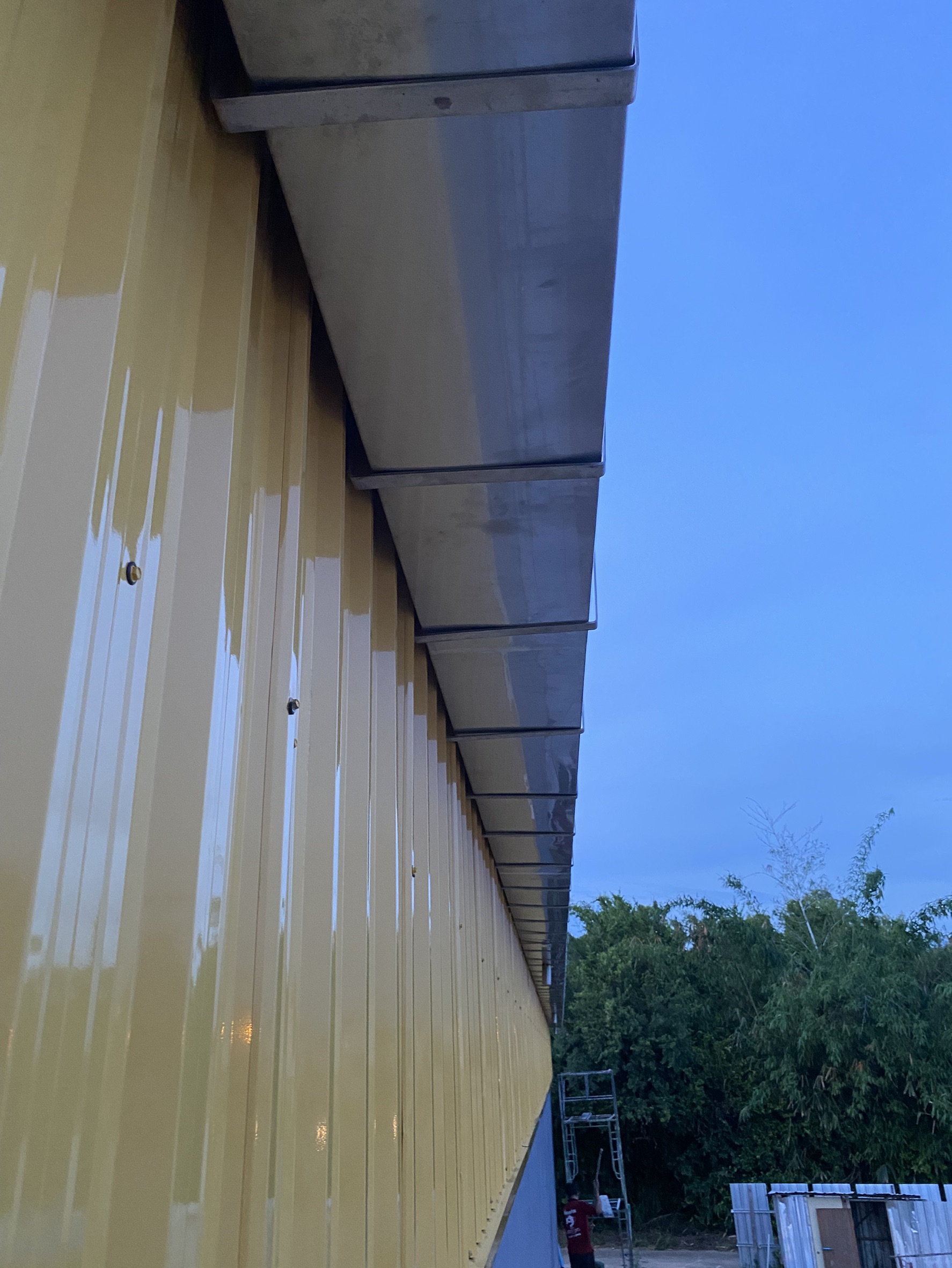 26 - https://เคเครางน้ําฝน.com | บริการรับติดตั้งรางน้ำฝนครบวงจร สแตนเลส ไวนิล SCG VG สำหรับบ้านและโรงงาน ออกแบบฟรีโดยช่างประสบการณ์กว่า 10 ปี เชื่อมอาร์กอนมาตรฐาน รับประกันงานติดตั้ง 2 ปี ให้บริการทั่วกรุงเทพ ปทุมธานี และจังหวัดใกล้เคียง