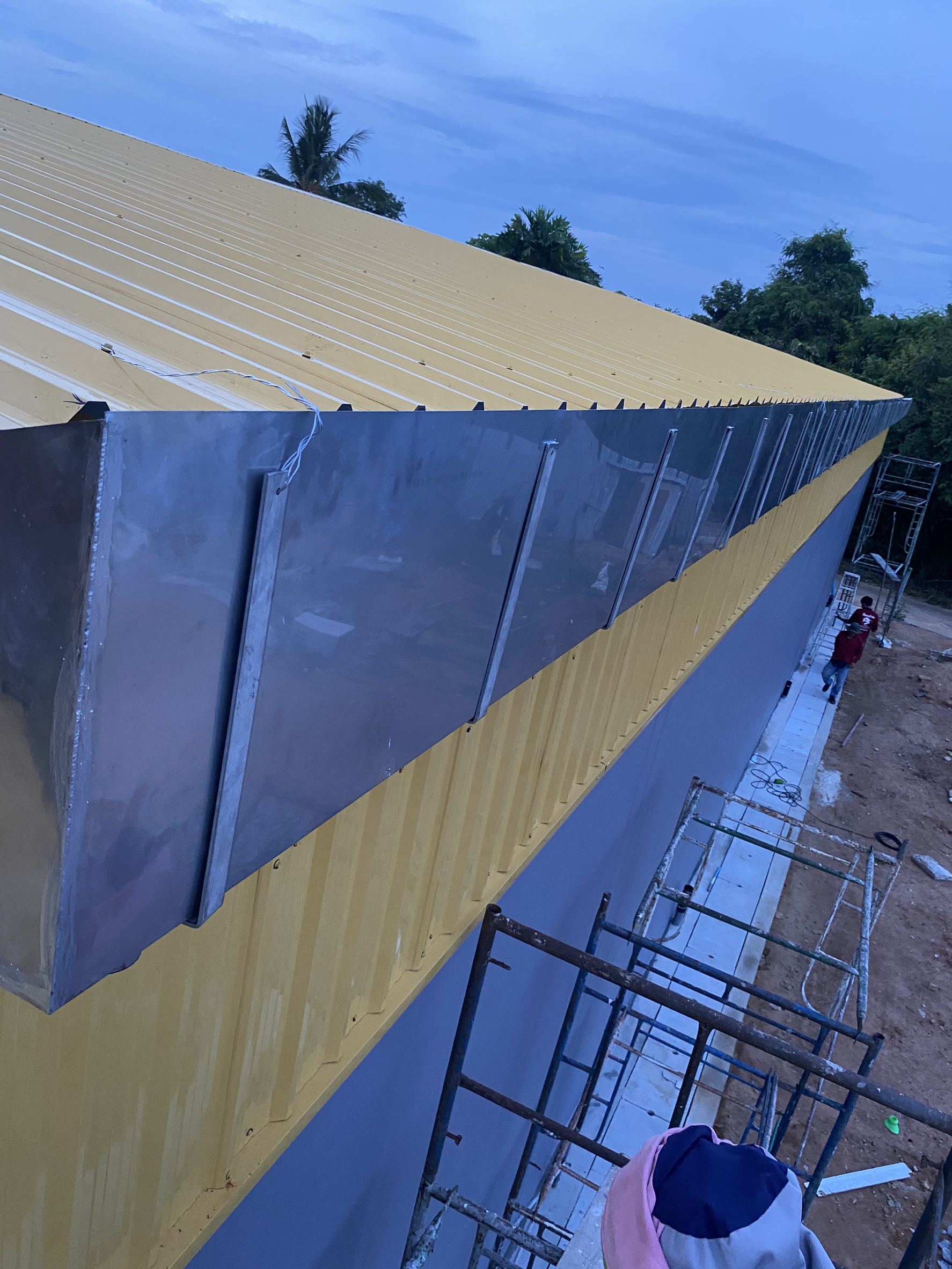 27 - https://เคเครางน้ําฝน.com | บริการรับติดตั้งรางน้ำฝนครบวงจร สแตนเลส ไวนิล SCG VG สำหรับบ้านและโรงงาน ออกแบบฟรีโดยช่างประสบการณ์กว่า 10 ปี เชื่อมอาร์กอนมาตรฐาน รับประกันงานติดตั้ง 2 ปี ให้บริการทั่วกรุงเทพ ปทุมธานี และจังหวัดใกล้เคียง