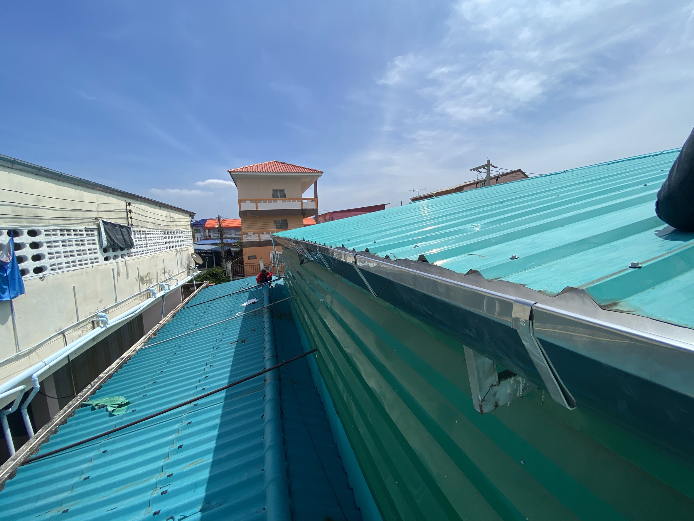 37 - https://เคเครางน้ําฝน.com | บริการรับติดตั้งรางน้ำฝนครบวงจร สแตนเลส ไวนิล SCG VG สำหรับบ้านและโรงงาน ออกแบบฟรีโดยช่างประสบการณ์กว่า 10 ปี เชื่อมอาร์กอนมาตรฐาน รับประกันงานติดตั้ง 2 ปี ให้บริการทั่วกรุงเทพ ปทุมธานี และจังหวัดใกล้เคียง