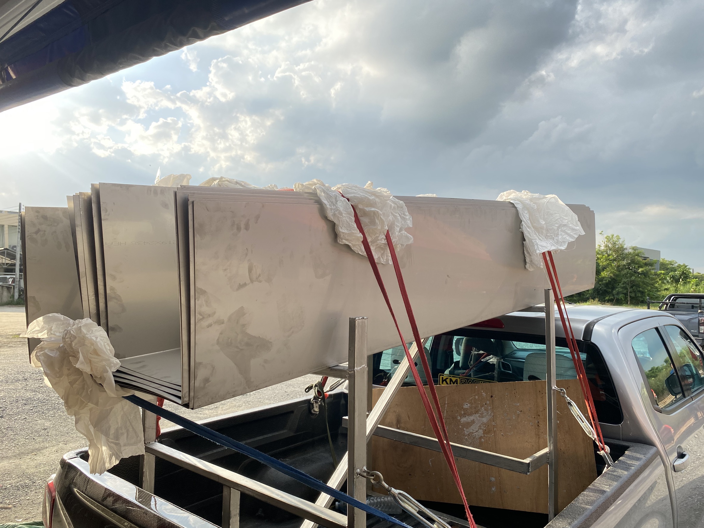 43 - https://เคเครางน้ําฝน.com | บริการรับติดตั้งรางน้ำฝนครบวงจร สแตนเลส ไวนิล SCG VG สำหรับบ้านและโรงงาน ออกแบบฟรีโดยช่างประสบการณ์กว่า 10 ปี เชื่อมอาร์กอนมาตรฐาน รับประกันงานติดตั้ง 2 ปี ให้บริการทั่วกรุงเทพ ปทุมธานี และจังหวัดใกล้เคียง