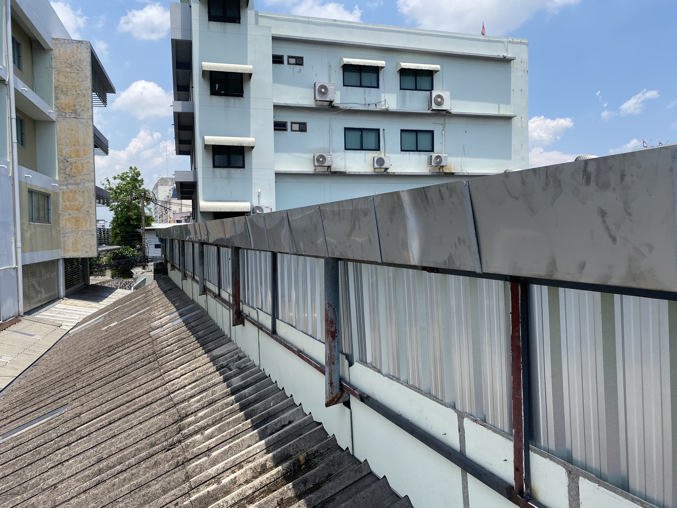 48 - https://เคเครางน้ําฝน.com | บริการรับติดตั้งรางน้ำฝนครบวงจร สแตนเลส ไวนิล SCG VG สำหรับบ้านและโรงงาน ออกแบบฟรีโดยช่างประสบการณ์กว่า 10 ปี เชื่อมอาร์กอนมาตรฐาน รับประกันงานติดตั้ง 2 ปี ให้บริการทั่วกรุงเทพ ปทุมธานี และจังหวัดใกล้เคียง